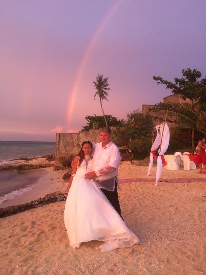 We Call It Rainbow Paradise Hotel Daanbantayan Екстериор снимка